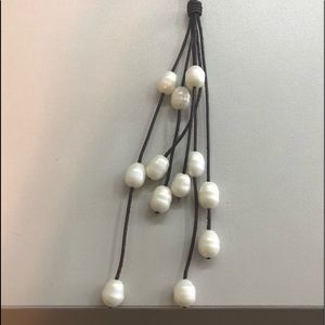 Salt water pearl and leather necklace